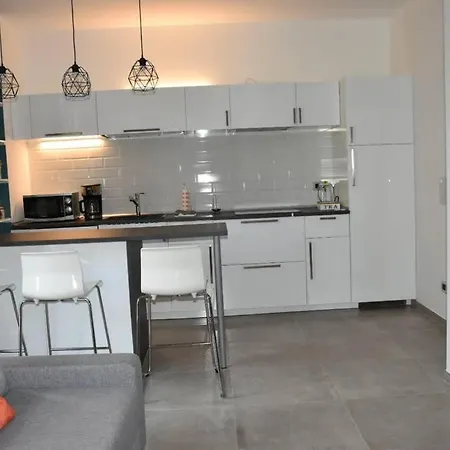 Lägenhet Ithaki -elegant Apartment-free Parking- Free Wi-fi Milano