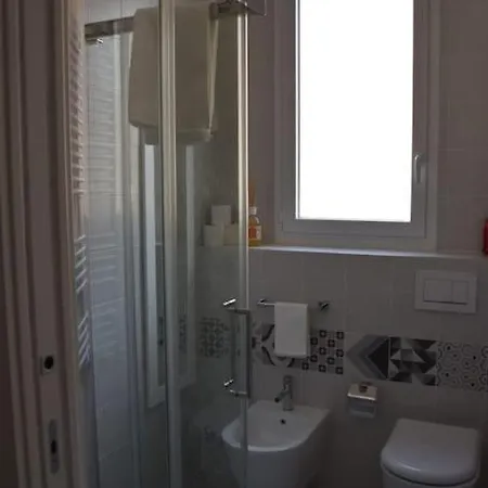 Lägenhet Ithaki -elegant Apartment-free Parking- Free Wi-fi Milano